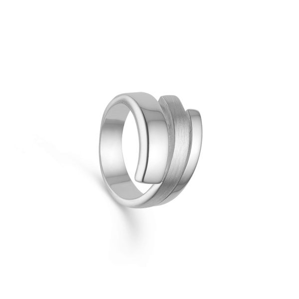 Anillo sólido y elegante 