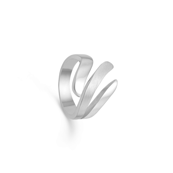 Anillo sólido y elegante 