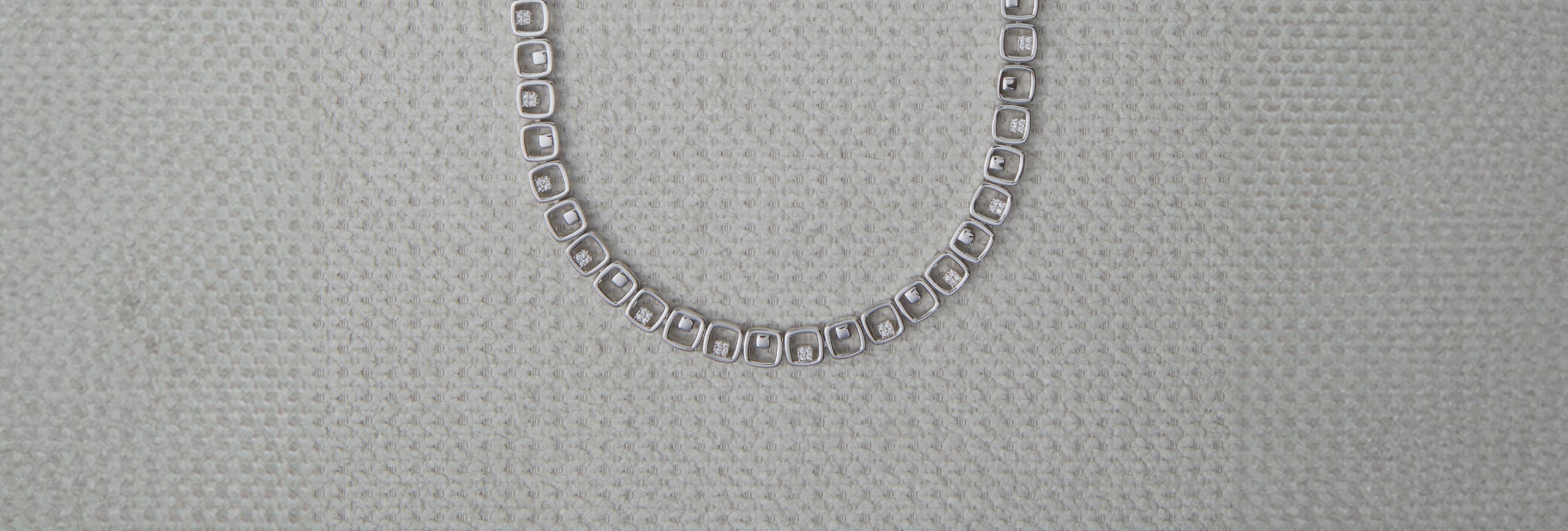 Collares